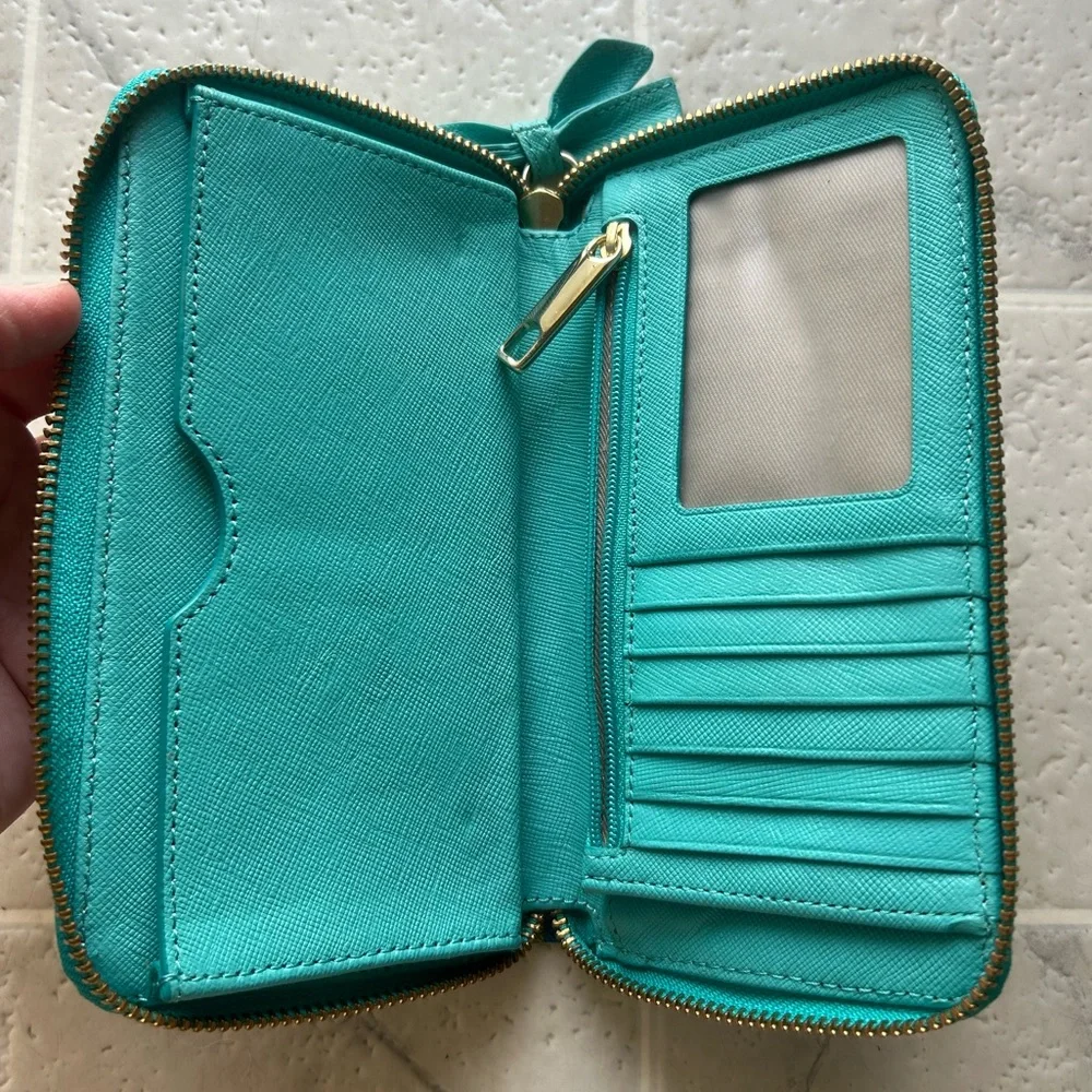 Talbots Wallet - Picture 2 of 3